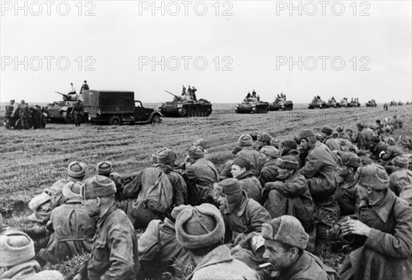 Third Reich - War prisoners at the Eastern front 1942