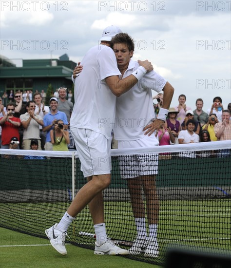 Wimbledon  Championships  Day FOUR 24/6/10

John Isner v Nicolas Mahut
John Isner wins ,players embrace