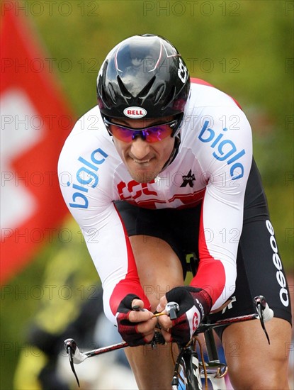 Fabian Cancellara aus der Schweiz fährt am Donnerstag (27.09.2007) bei den Straßen-Radweltmeisterschaften in Stuttgart im Einzelzeitfahren der Männer die schnellste Zeit und wird Weltmeister. Vom 26.- 30.09.2007 kämpfen Radsportler aus der ganzen Welt in der baden-württembergischen Landeshauptstadt um Weltmeistertitel. Foto: Bernd Weißbrod dpa/lsw +++(c) dpa - Report+++