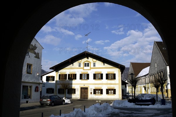 Das Foto vom Dienstag (08.02.2005) zeigt das Geburtshaus von Joseph Kardinal...