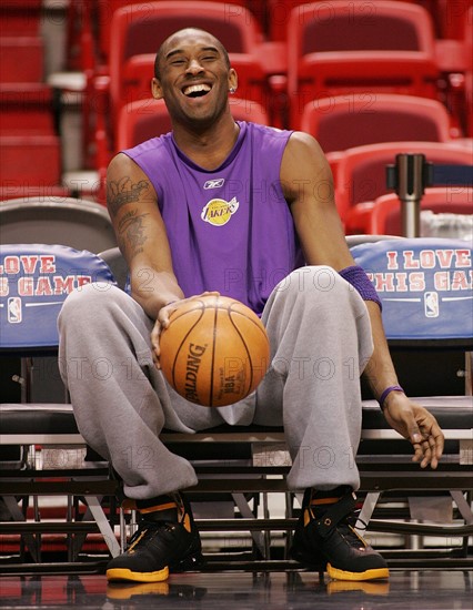 Basketball; NBA Saison 2004/2005 
Miami Heats  102 vs. 89  Los Angeles Lakers
Kobe Bryant (LA) lacht
FOTO: Pressefoto ULMER / Markus Ulmer