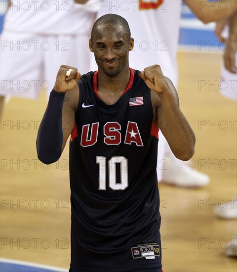 RAU// BRYANT_JUB_A2408_RAU.JPG,  PEKING,  CHINA ,24.08.2008,   Kobe BRYANT,  USA , die USA sind Olympiasieger im Basketball,  Basketballfinale der Herren,  SPAIN - United States,  SPA ESP - USA , 107 - 118 ,  Olympische Sommerspiele Beijing  2008 ,  , Olympische Sommerspiele, Sommerolympiade  2008 in Peking ,  Olympiade ,