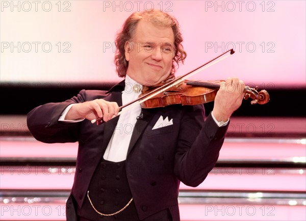 Musician Andre Rieu performs during the TV programme 'Willkommen bei Carmen Nebel' ('Welcome to  Carmen Nebel') at Volkswagenhalle in Braunschweig, Germany, 22 October 2011. Photo: Andreas Lander