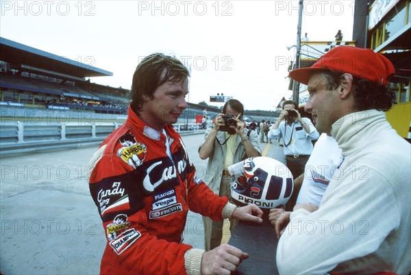 Formel 1, Testfahrten, Hockenheimring, Juli 1982
Boxengasse
Didier...
