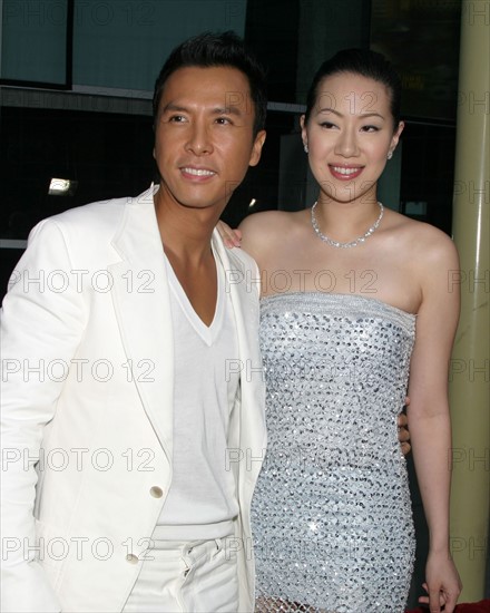 2004 'HERO' PREMIERE LOS ANGELES, CA AUGUST 17, 2004 DONNIE YEN WIFE CECILIA