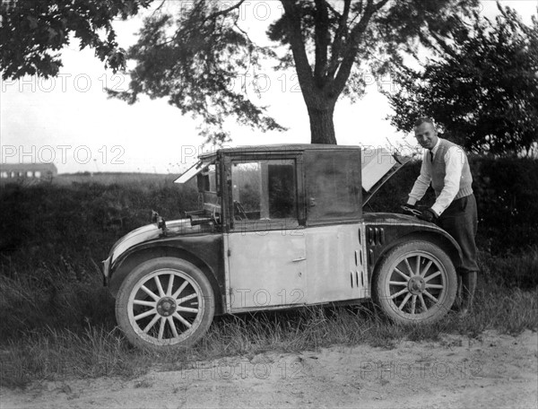 Car: Hanomag small car "Kommisbrot"