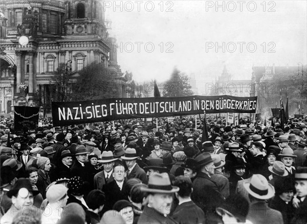 Weimar Republic -Demonstration against fascism