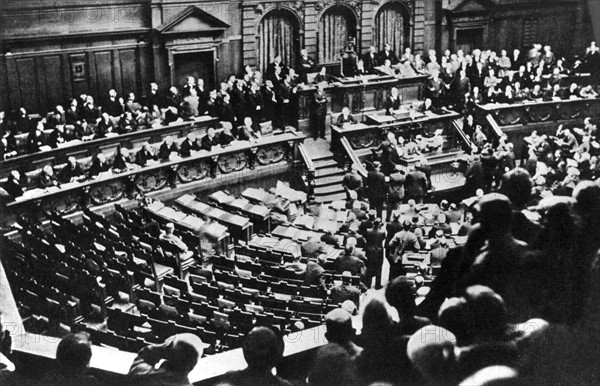 Weimar Republic - Reichstag