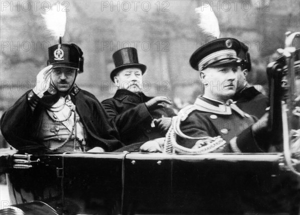 King Aman Ullah of Afghanistan meets Hindenburg