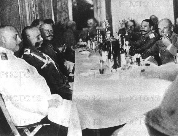 World War I - Headquarters personnel at the eastern front