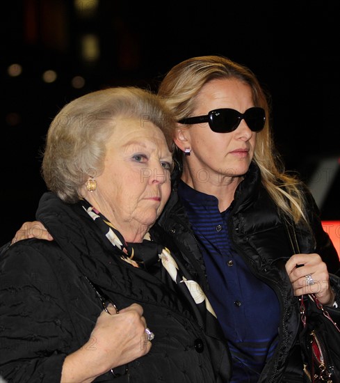 Queen Beatrix and Princess Mabel in Innsbruck hospital