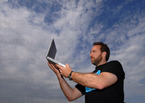 Jimmy Wales, Schöpfer der Internet-Enzyklopädie "Wikipedia"...