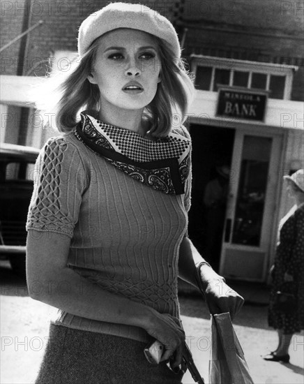 Faye Dunaway