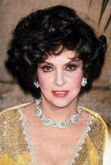 GINA LOLLOBRIGIDA
Italian Actress.
Bandphoto Agency Photo
B03 036918  20.06.1994