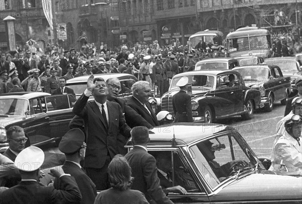 Le Président John F. Kennedy lors d'un voyage à Francfort le 25 juin 1963