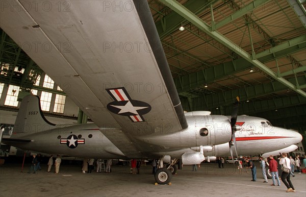 "Raisin Bomber" comes to Berlin Museum of Transport