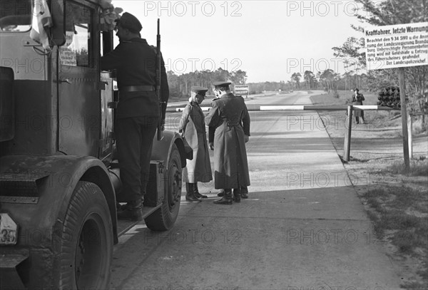 Berlin - interzonal bus 1949