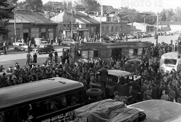 Berlin - interzonal bus 1949