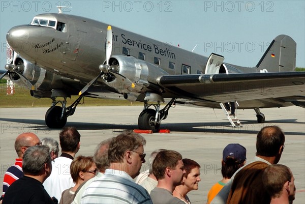 "Raisin Bomber" for Baltic Sea round flight in Rostock