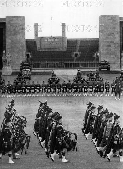 Birthday parade for the British queen in Berlin