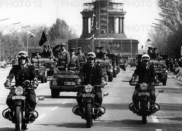 Military parade at the 'Armed Forces Day' in Berlin