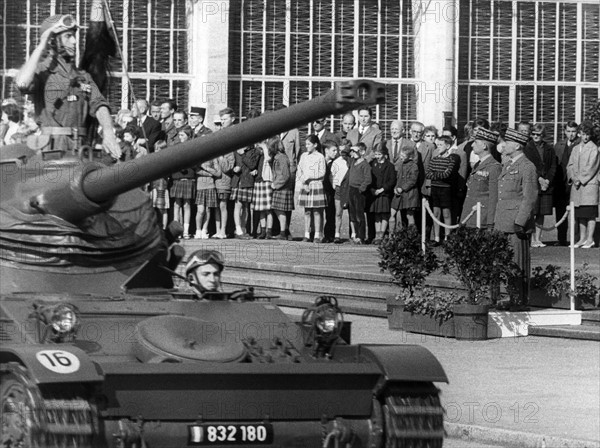 Military parade for parting French town major of Berlin