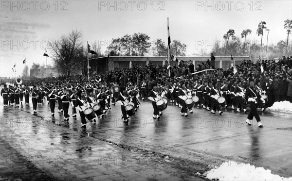 Parade of the western allies as part of the farewell of the French military governor Pierre Carolet