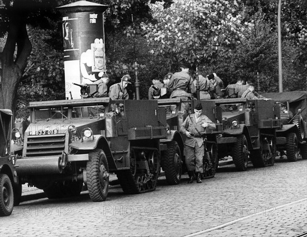 Französische Truppen an der Sektorengrenze im Norden Berlins