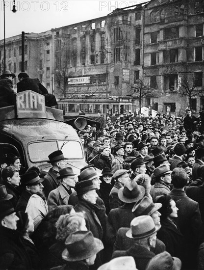 Announcement of currency reform in Berlin