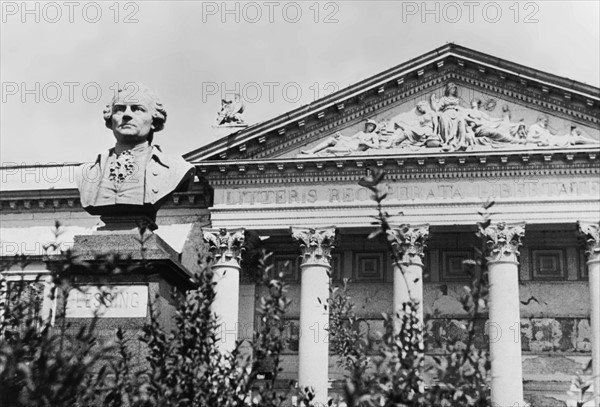 Post-war era - destroyed Frankfurt