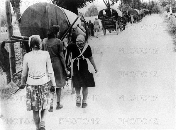 Schröder does not travel to Prague - refugee trek