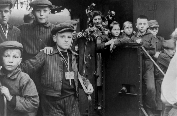 Post-war era - refugee children