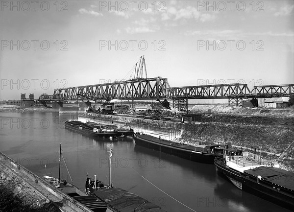Post-war era - Rhine bridge Rheinhausen 1948
