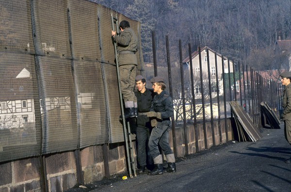 Dismantling of German-German border - 1989