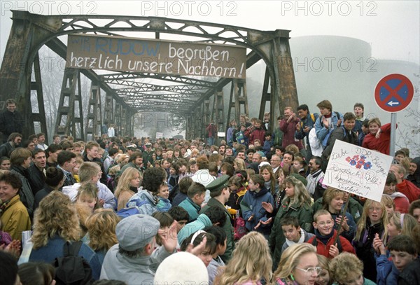 Opening of border crossing points