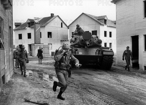 Manoeuvre "Compass Rock" of US army in Berlin