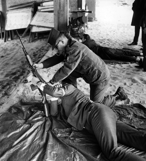 Journalists during shooting match of US army in Berlin