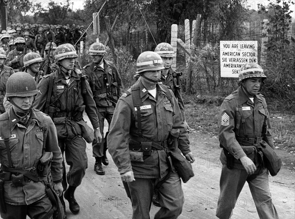 Manoeuvre of the US army in Berlin Grunewald