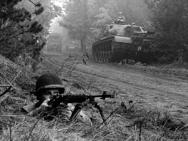 Manoeuvre of US army in Berlin Grunewald