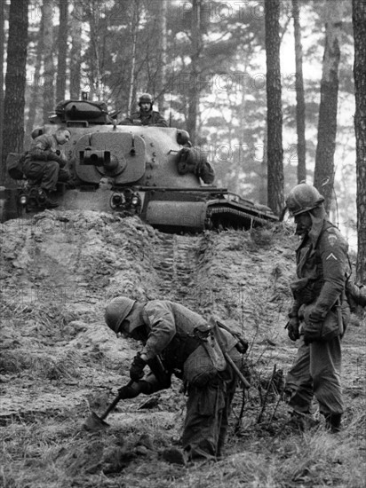 Manoeuvre of US army in Berlin Grunewald