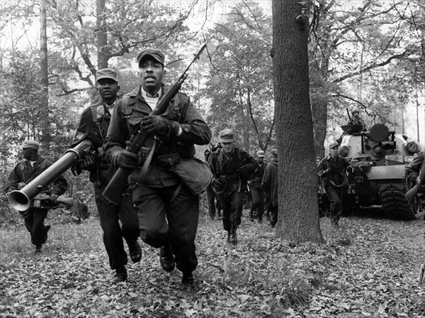 Manoeuvre of US army in Berlin Grunewald