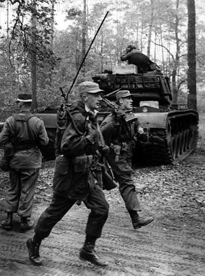 Manoeuvre of US army in Grunewald in Berlin