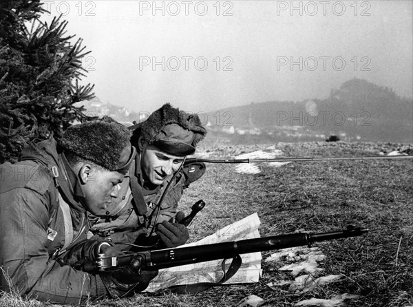 Two US soldiers during US manoeuvre "Free Play" on military training area Grafenwöhr