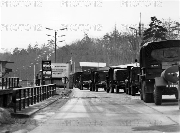 US troop transport to Berlin leads through Soviet zone