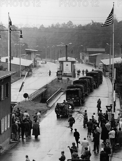 US troop transport to Berlin leads through Soviet zone