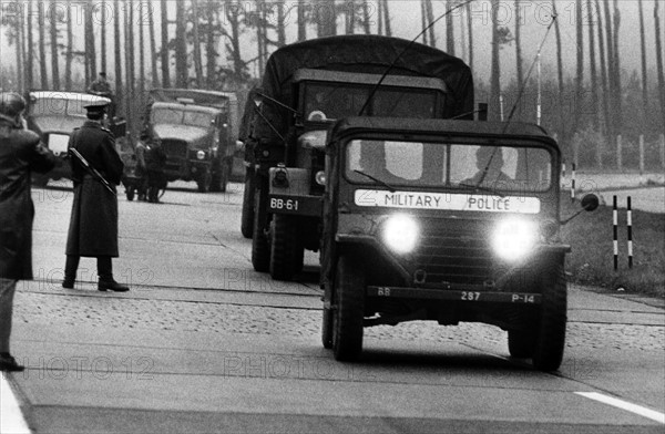 US troop transport to Berlin leads through Soviet zone