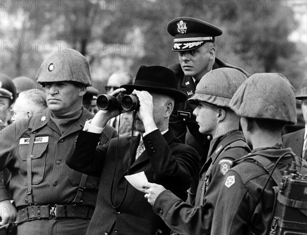 Lübke visiting US forces in Hanau