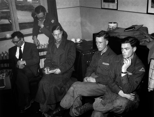 US soldiers released from Soviet imprisonment