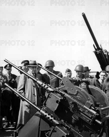 US commissioner during flak firing practice