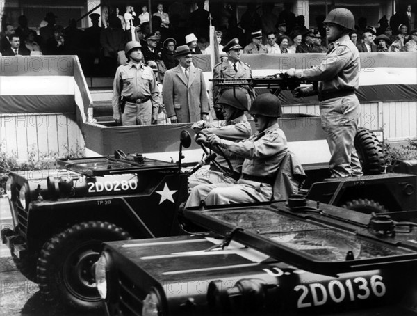 Parade for the American Independence Day in Berlin with General Clay